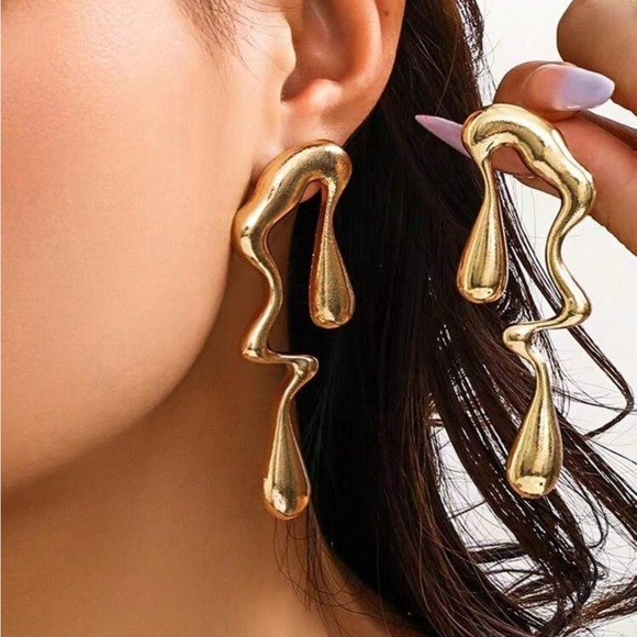 Quiet Luxury Boutique Jewelry - ✨Gold Abstract Drop Earrings